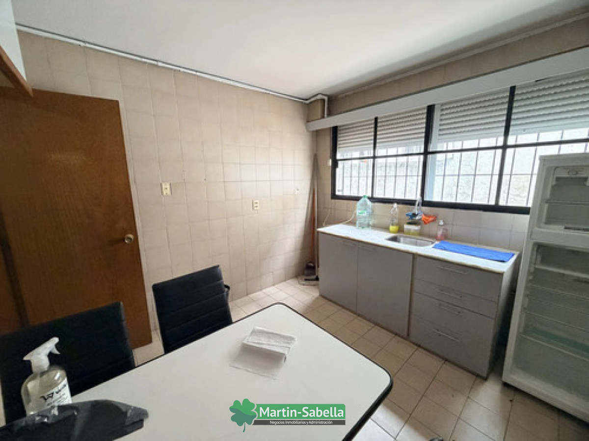 Local Comercial ID.683/Locales-en-alquiler-La-Comercial- - Locales en alquiler La Comercial 
