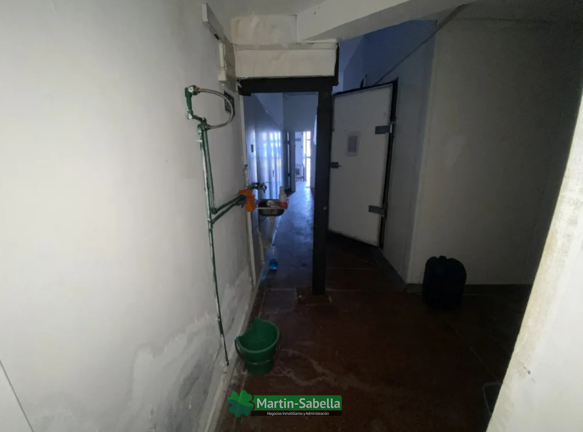 Local Comercial ID.523/Local-en-Alquiler--Brazo-Oriental- - Local en Alquiler - Brazo Oriental 