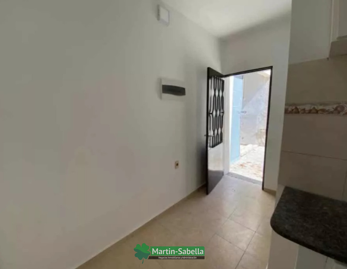 Local Comercial ID.581/Local-Galpón-Deposito-Mas-Apto-U-Oficina-Próximo-General-Flores-Y-Propios - Local Galpón Deposito Mas Apto U Oficina Próximo General Flores Y Propios
