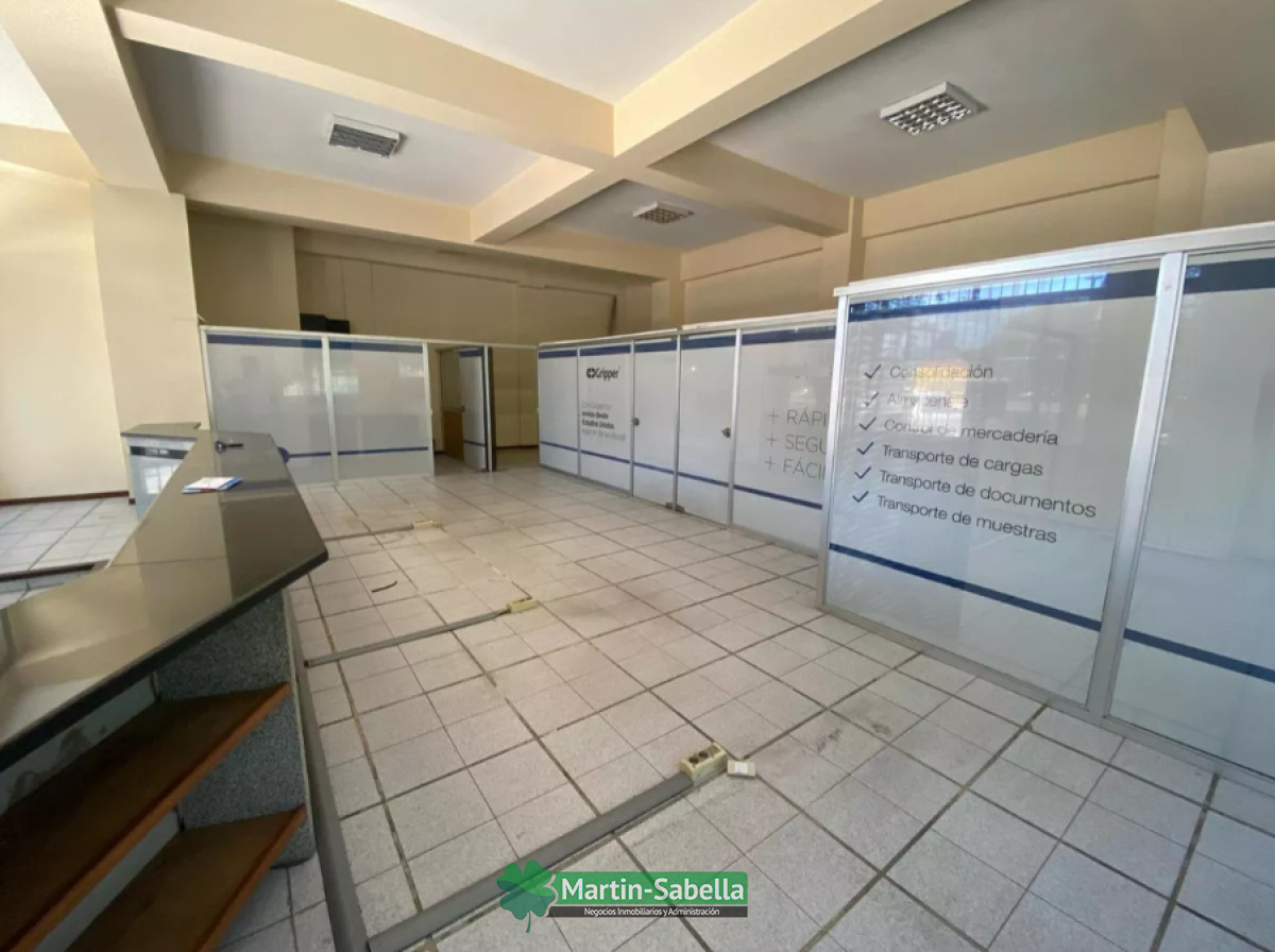 Local Comercial ID.112/Local-en-alquiler--Ciudad-Vieja- - Local en alquiler - Ciudad Vieja 