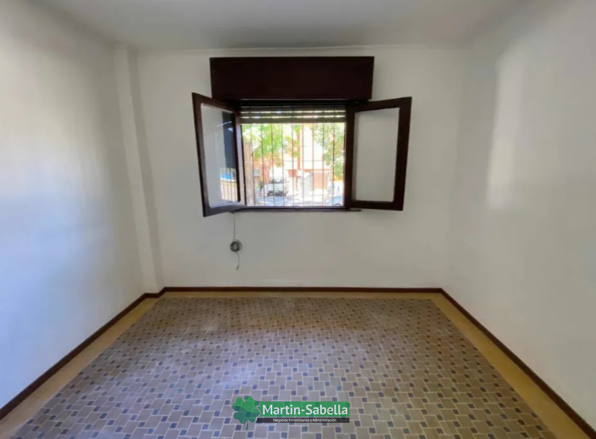 Local Comercial ID.167/Local-en-alquiler--Parque-Batlle- - Local en alquiler - Parque Batlle 