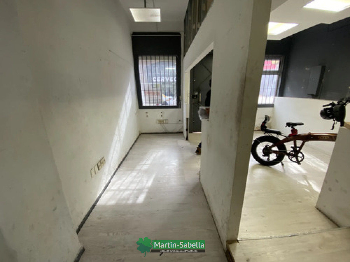Local Comercial ID.506/Local-en-Alquiler--Cordón- - Local en Alquiler - Cordón 