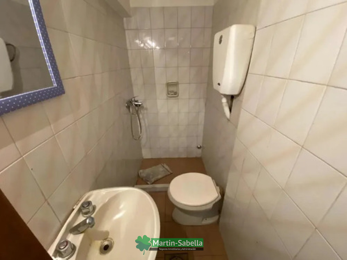 Local Comercial ID.507/Local-en-Alquiler--Pocitos-Nuevo- - Local en Alquiler - Pocitos Nuevo 
