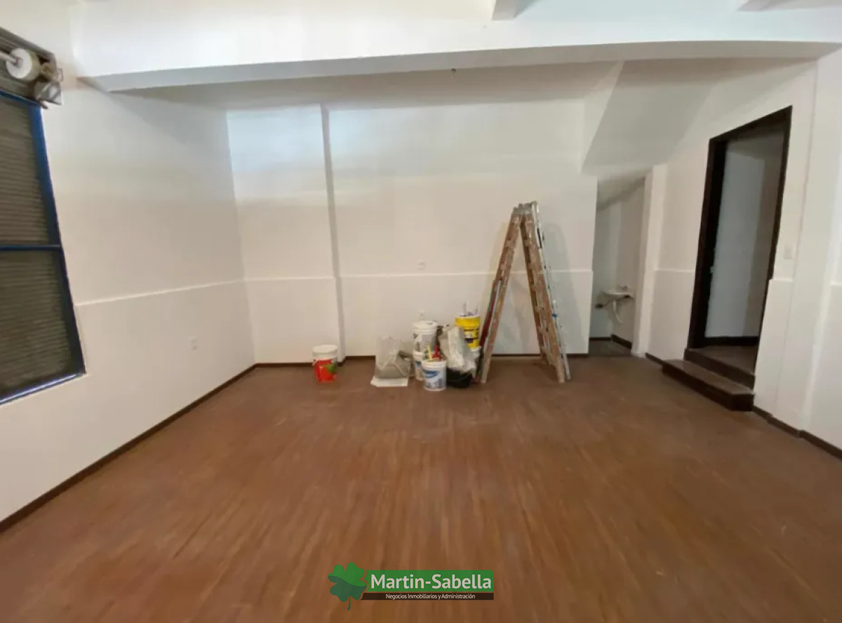 Local Comercial ID.167/Local-en-alquiler--Parque-Batlle- - Local en alquiler - Parque Batlle 