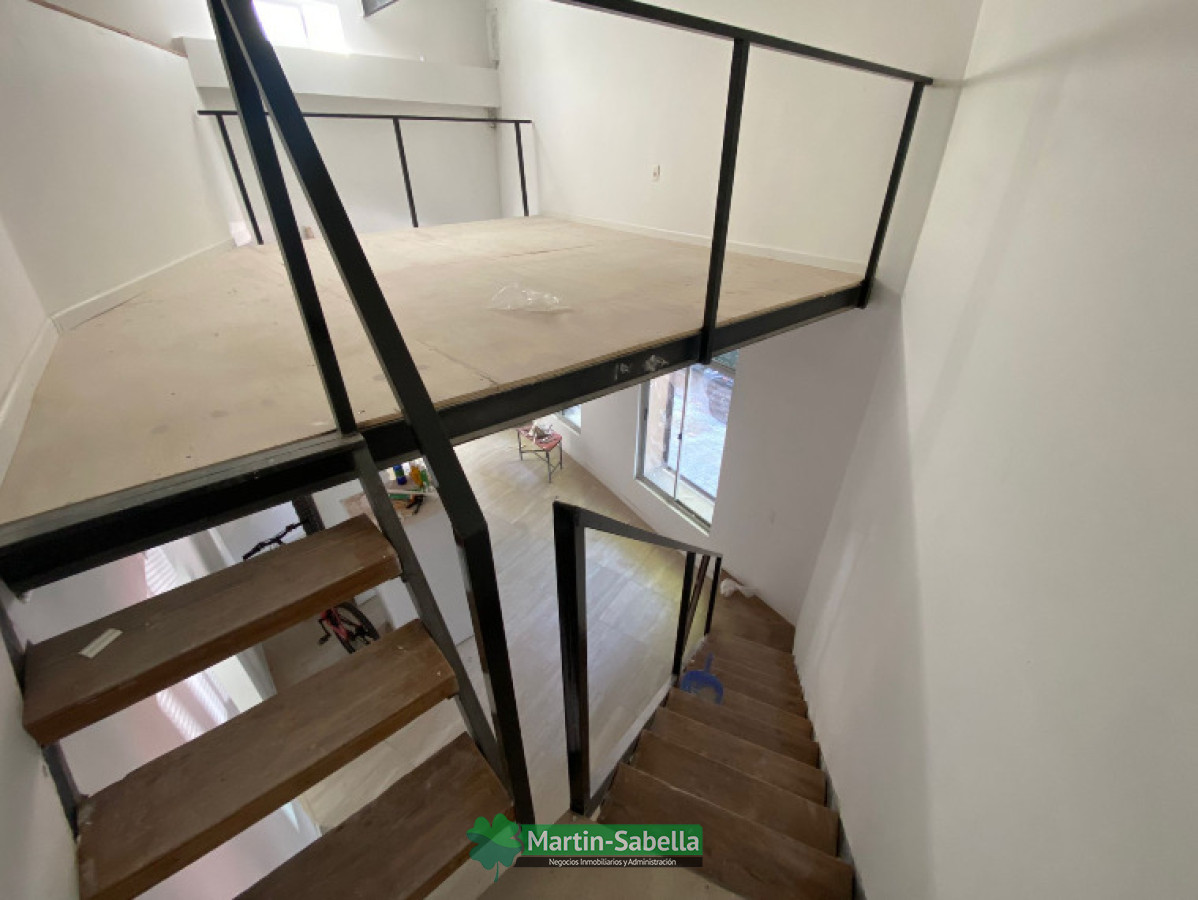 Local Comercial ID.394/Local-en-alquiler--Cordón- - Local en alquiler - Cordón 