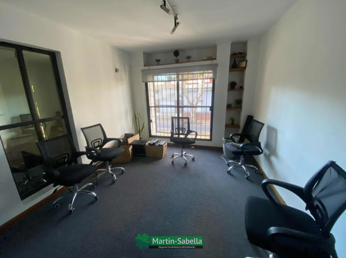 Local Comercial ID.137/Local-en-alquiler--La-Comercial- - Local en alquiler - La Comercial 