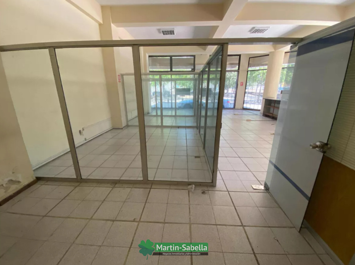 Local Comercial ID.112/Local-en-alquiler--Ciudad-Vieja- - Local en alquiler - Ciudad Vieja 