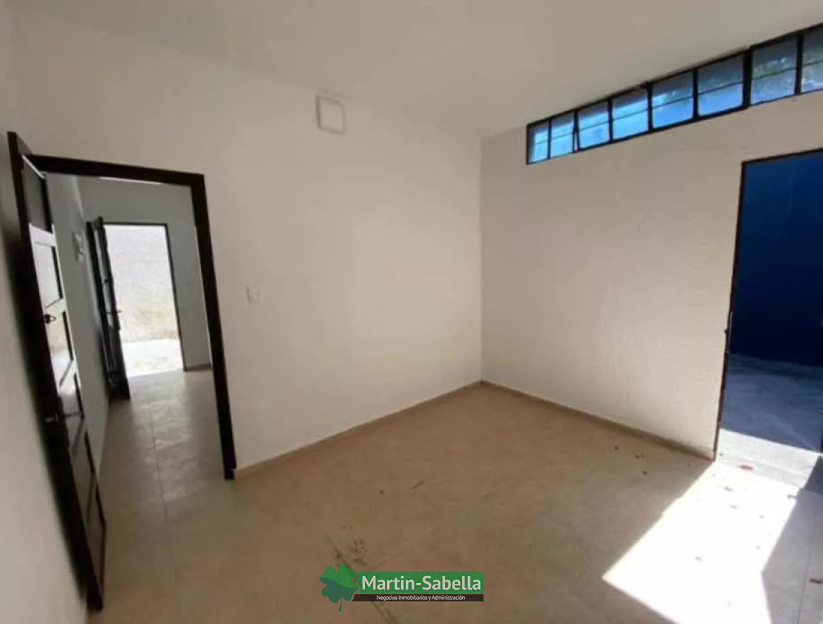 Local Comercial ID.581/Local-Galpón-Deposito-Mas-Apto-U-Oficina-Próximo-General-Flores-Y-Propios - Local Galpón Deposito Mas Apto U Oficina Próximo General Flores Y Propios
