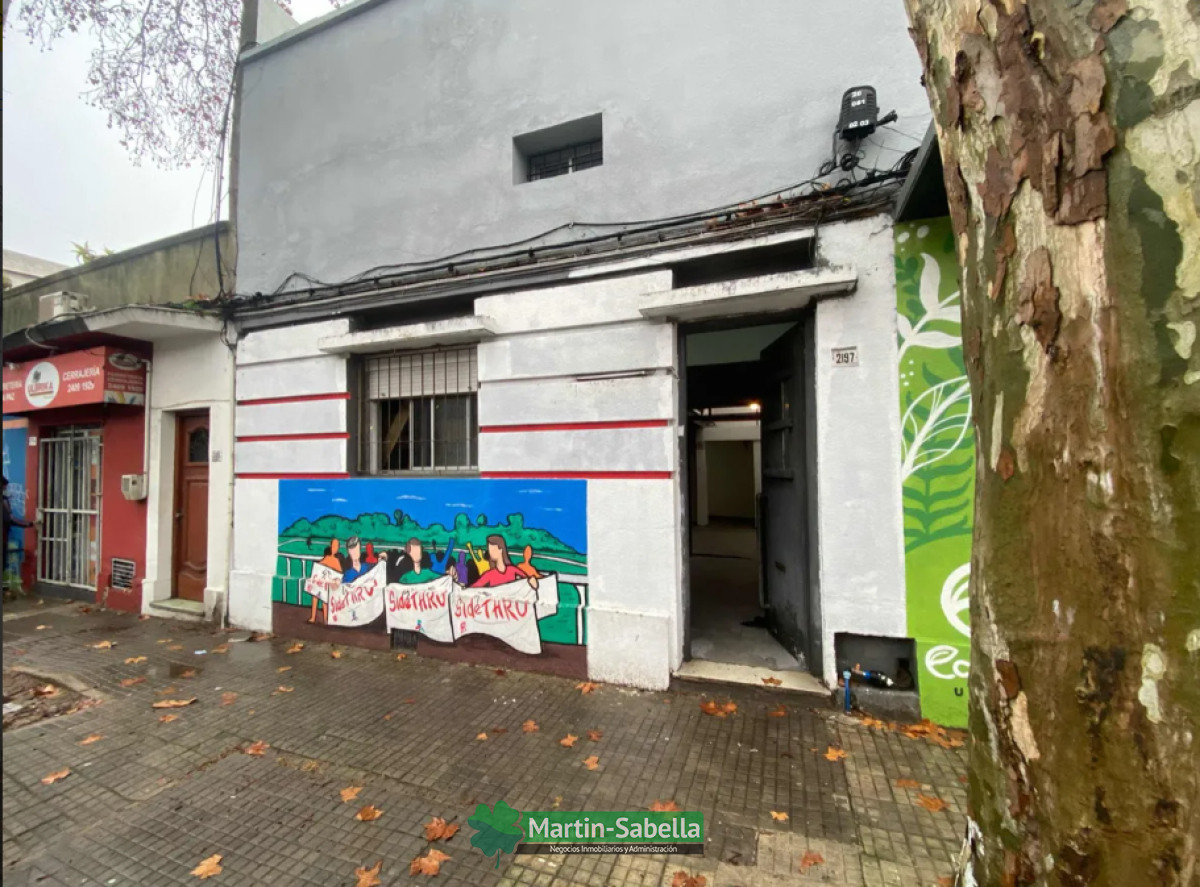Local Comercial ID.170/Local-en-alquiler--Tres-Cruces- - Local en alquiler - Tres Cruces 