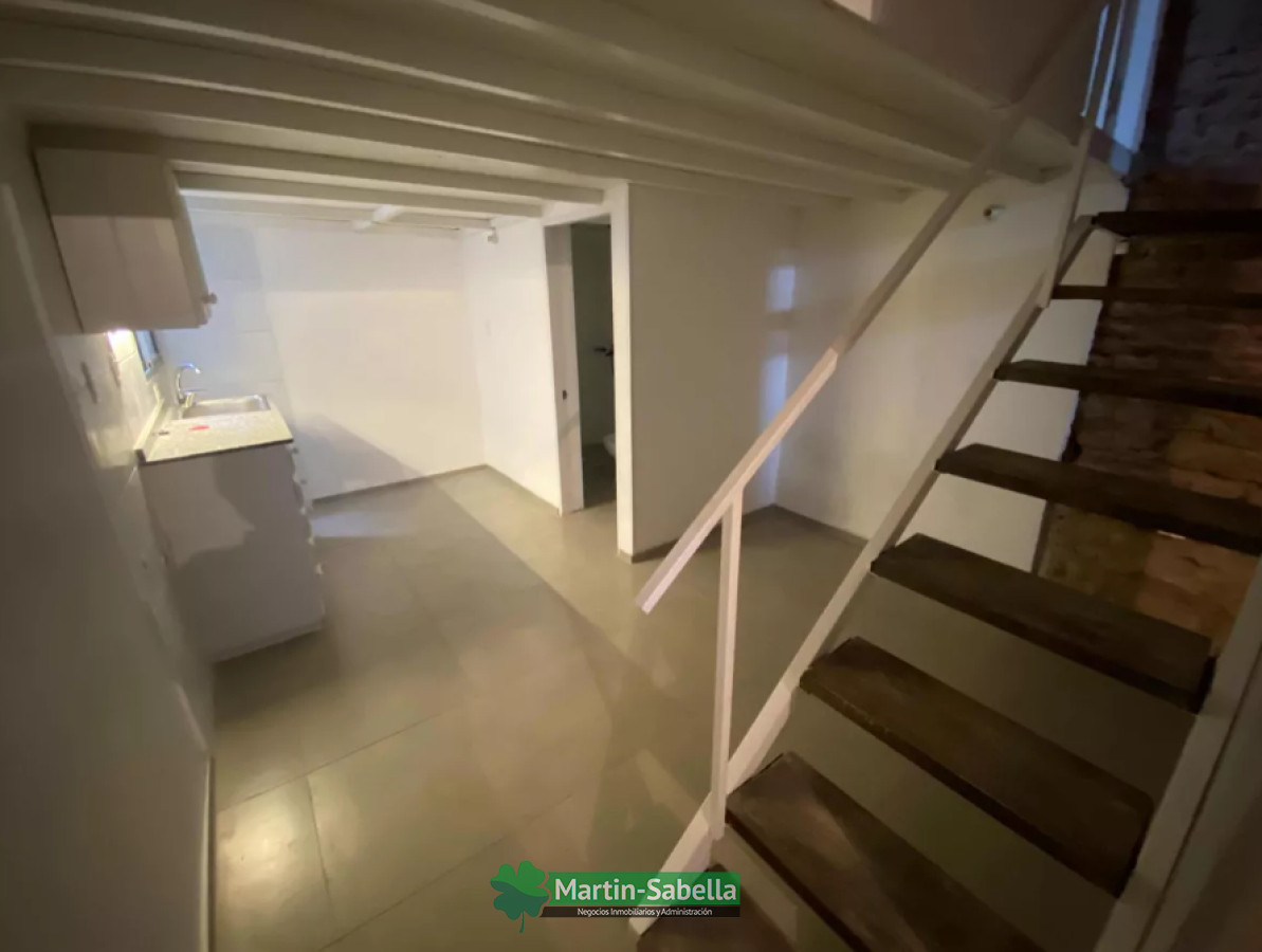 Local Comercial ID.104/Local-con-vivienda-en-alquiler--Pocitos- - Local con vivienda en alquiler - Pocitos 