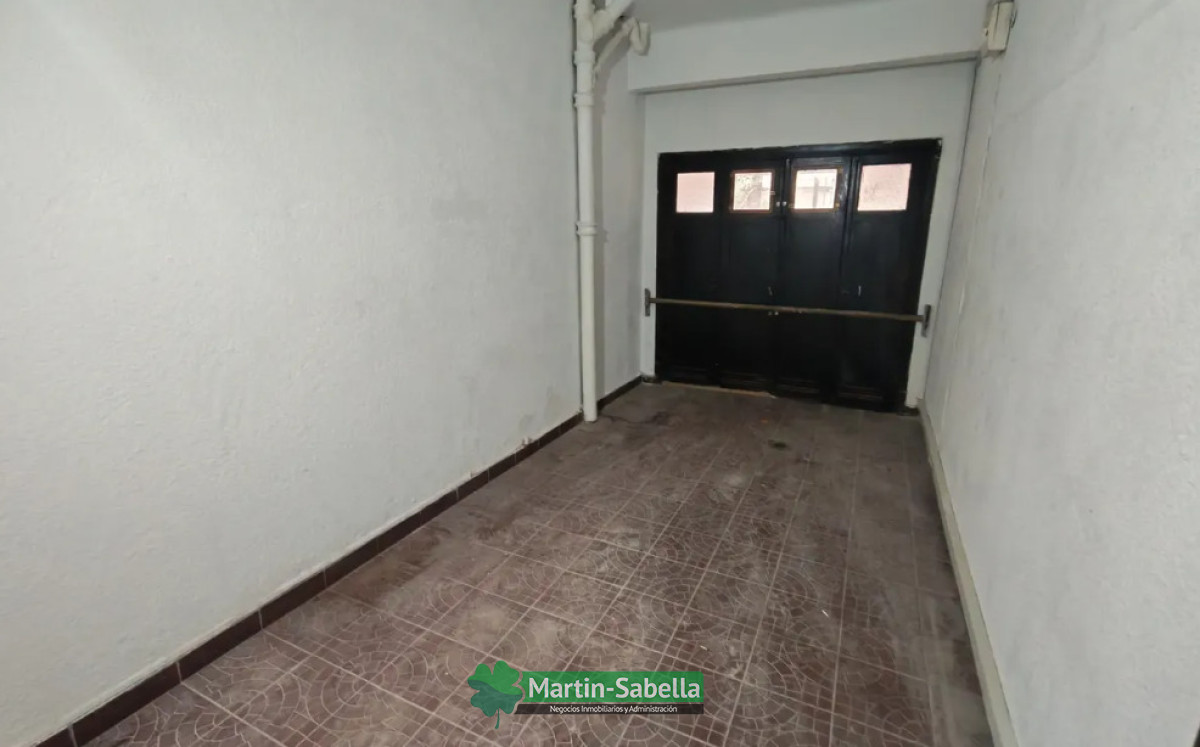 Local Comercial ID.567/Local-en-Alquiler--Pocitos- - Local en Alquiler - Pocitos 