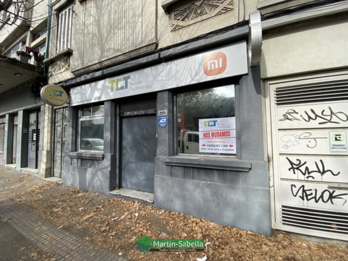 Local Comercial ID.505/Local-en-alquiler--Tres-Cruces- - Local en alquiler - Tres Cruces 