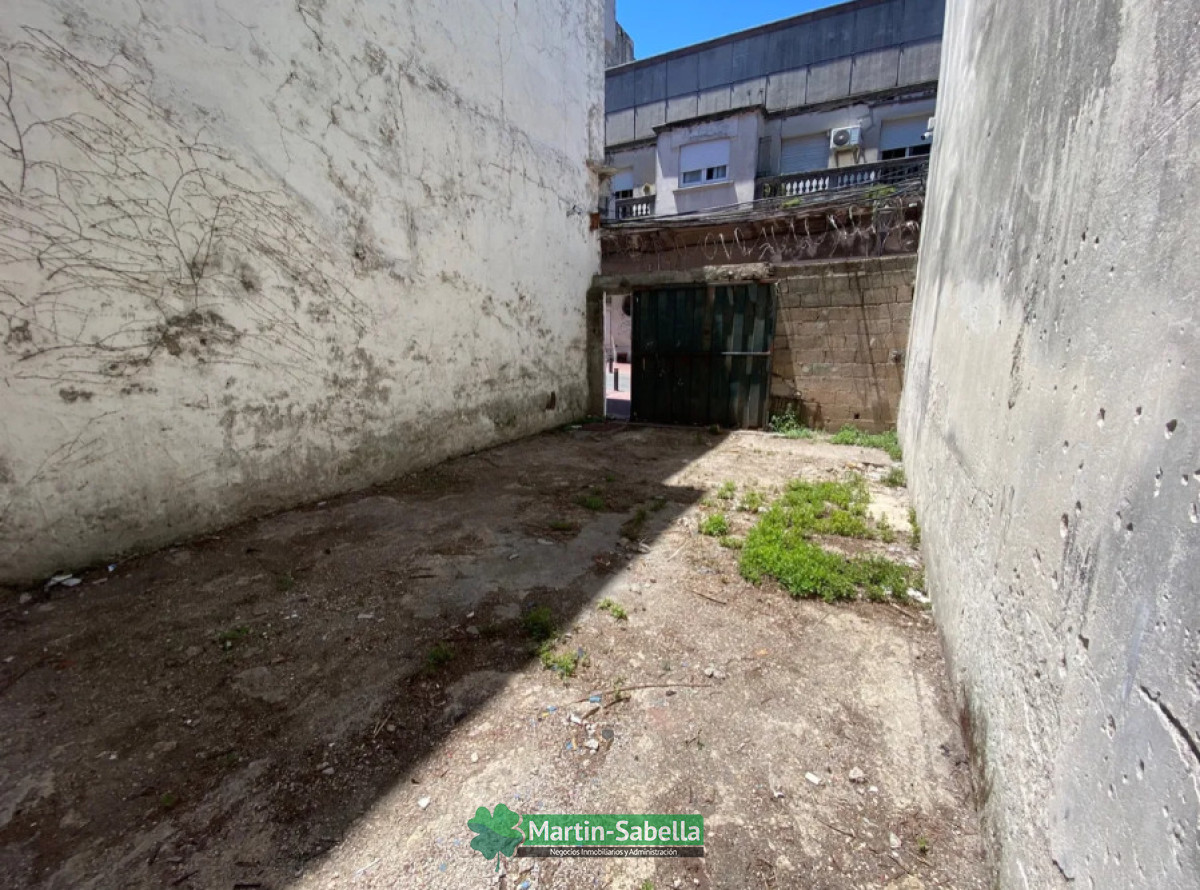 Local Comercial ID.402/Local-en-alquiler--Ciudad-Vieja- - Local en alquiler - Ciudad Vieja 