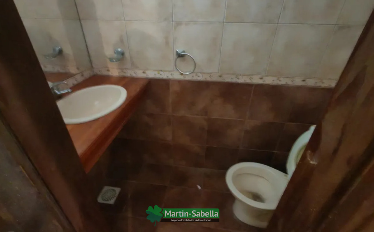 Local Comercial ID.567/Local-en-Alquiler--Pocitos- - Local en Alquiler - Pocitos 