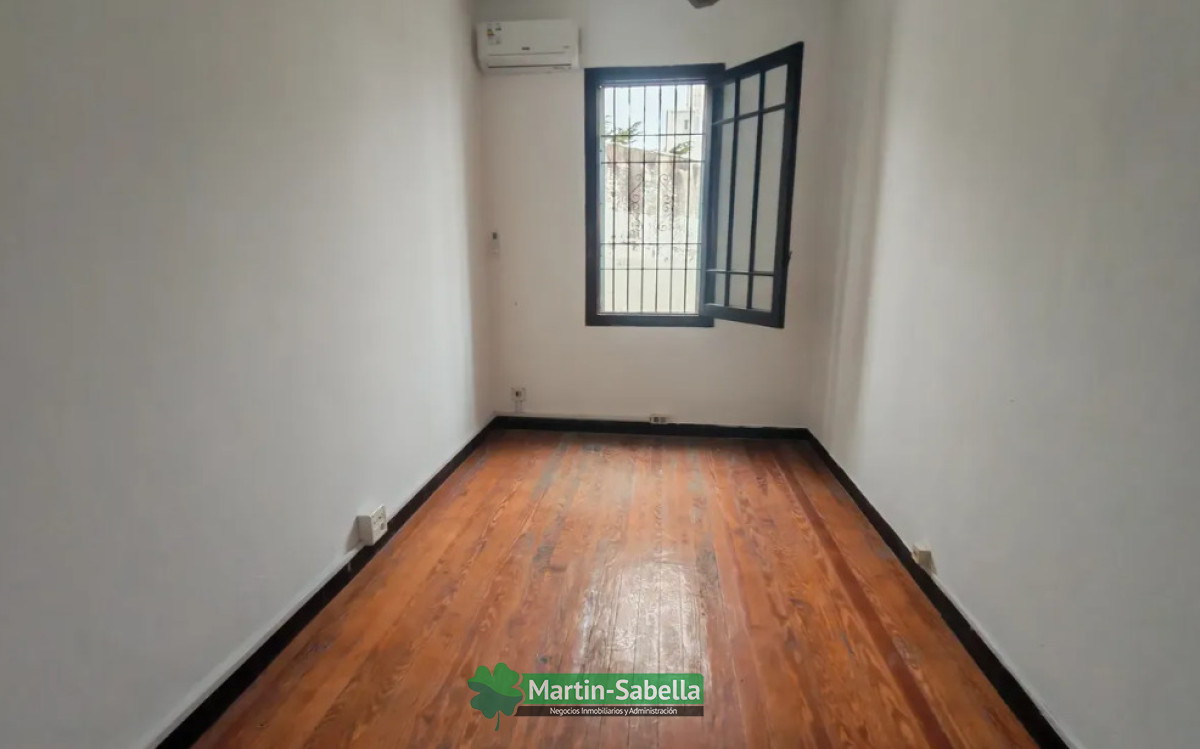 Local Comercial ID.567/Local-en-Alquiler--Pocitos- - Local en Alquiler - Pocitos 