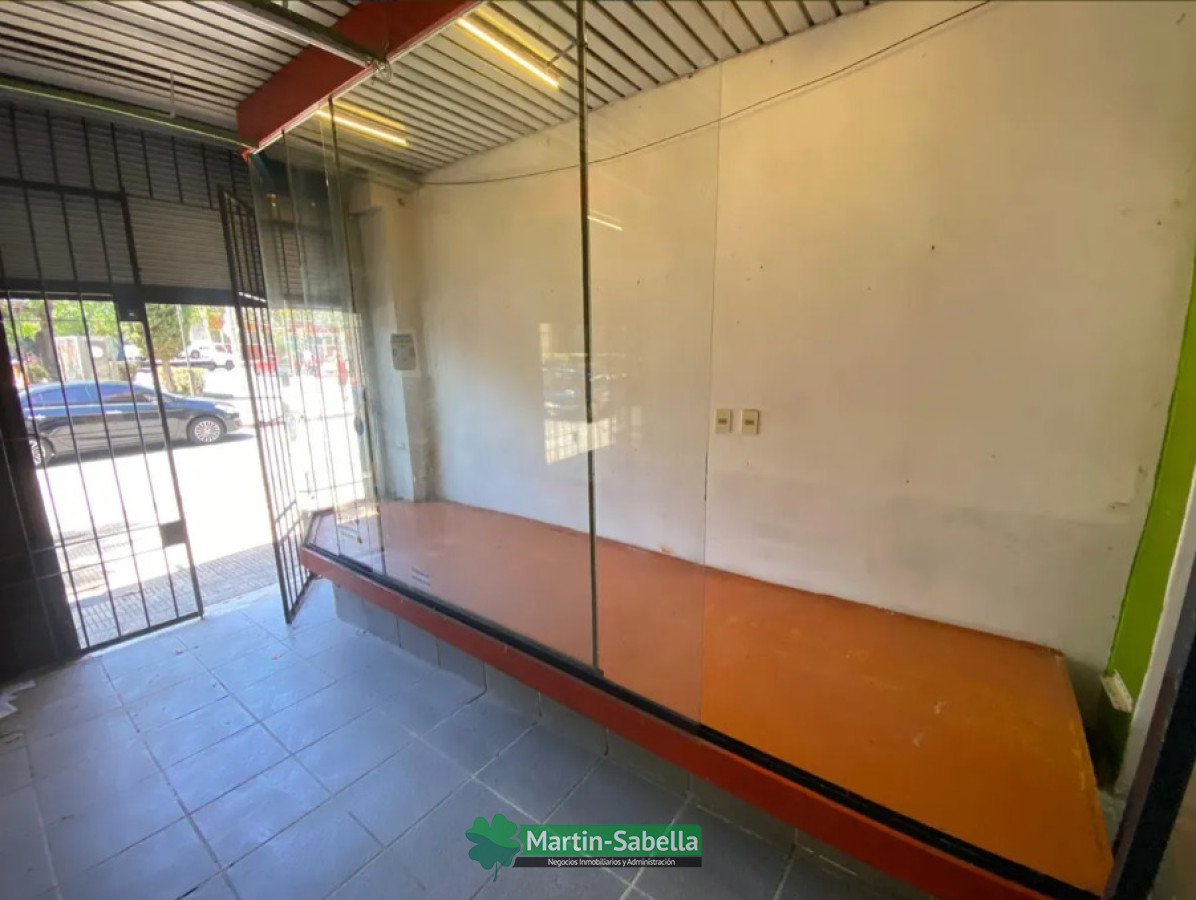 Local Comercial ID.477/Local-en-Alquiler--Aguada- - Local en Alquiler - Aguada 