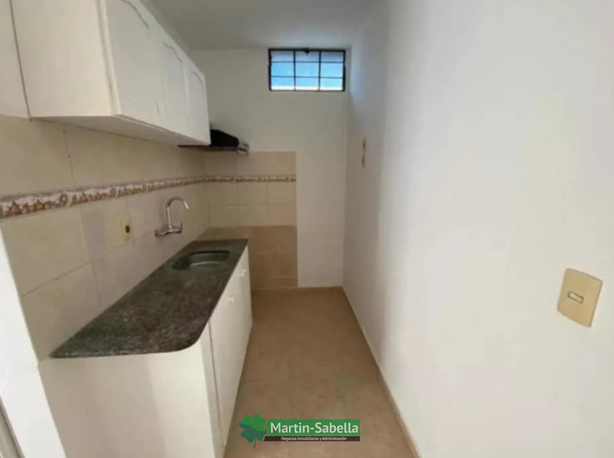 Local Comercial ID.558/Local-Galpón-Deposito-Mas-Apto-U-Oficina-Próximo-General-Flores-Y-Propios - Local Galpón Deposito Mas Apto U Oficina Próximo General Flores Y Propios