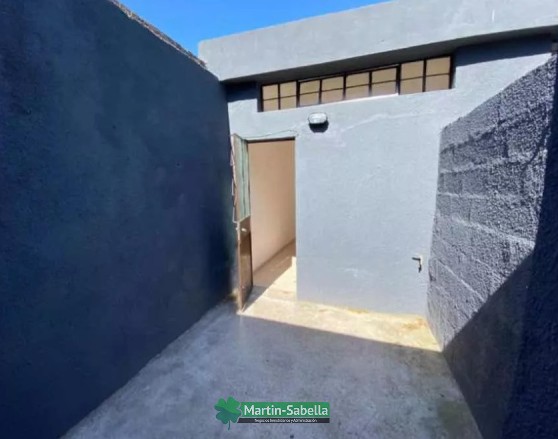 Local Comercial ID.581/Local-Galpón-Deposito-Mas-Apto-U-Oficina-Próximo-General-Flores-Y-Propios - Local Galpón Deposito Mas Apto U Oficina Próximo General Flores Y Propios
