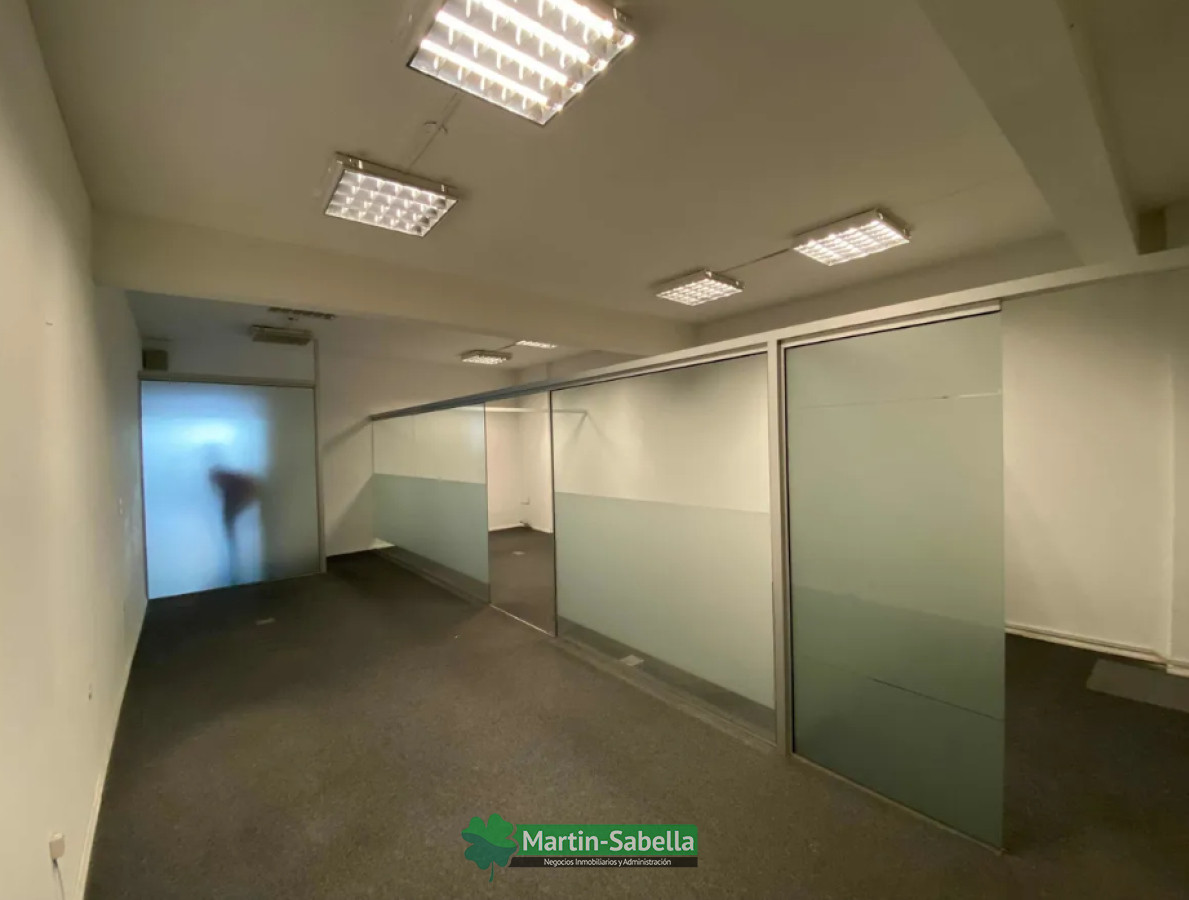Local Comercial ID.108/Local-en-alquiler--Centro- - Local en alquiler - Centro 
