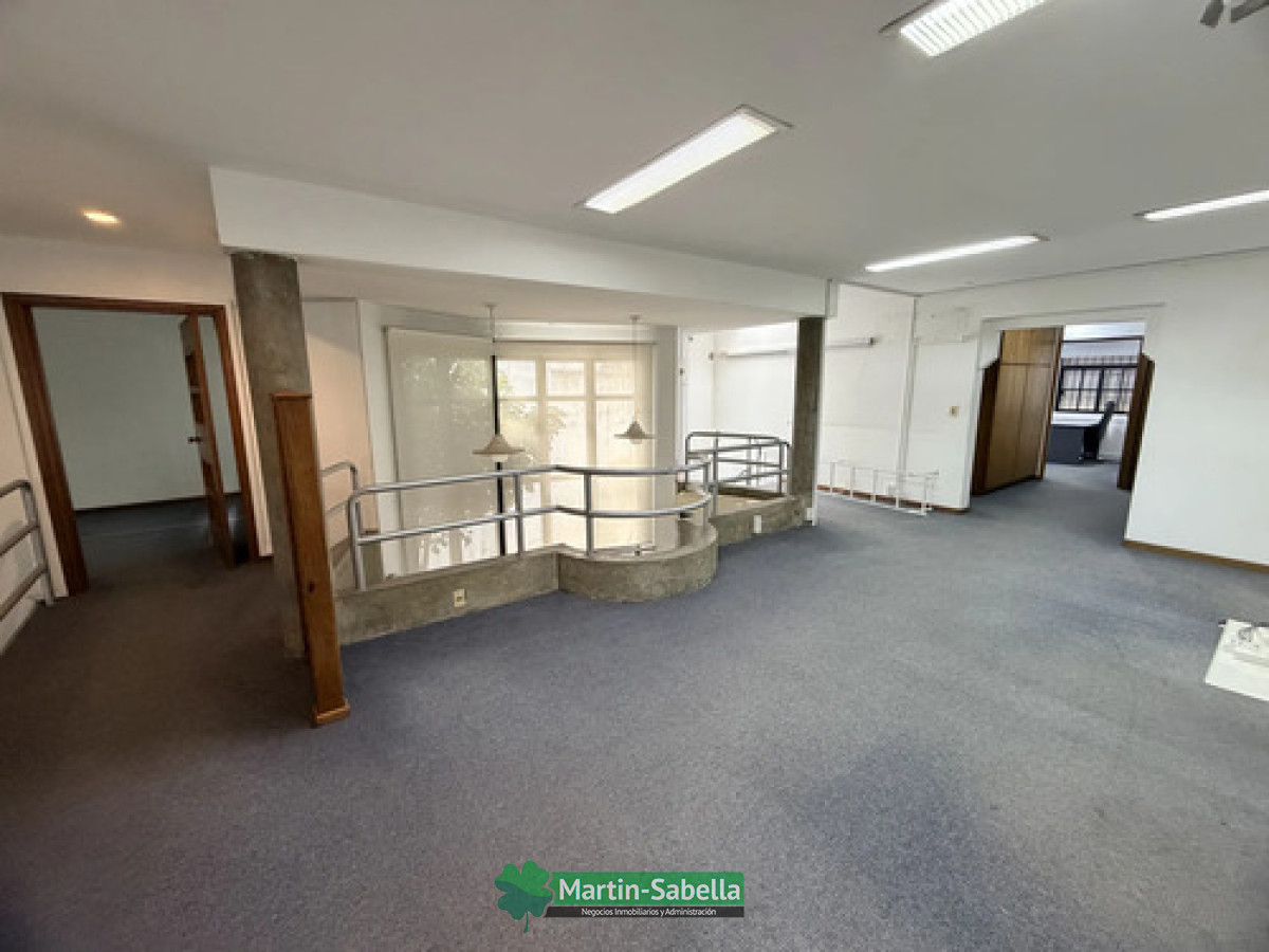 Local Comercial ID.683/Locales-en-alquiler-La-Comercial- - Locales en alquiler La Comercial 