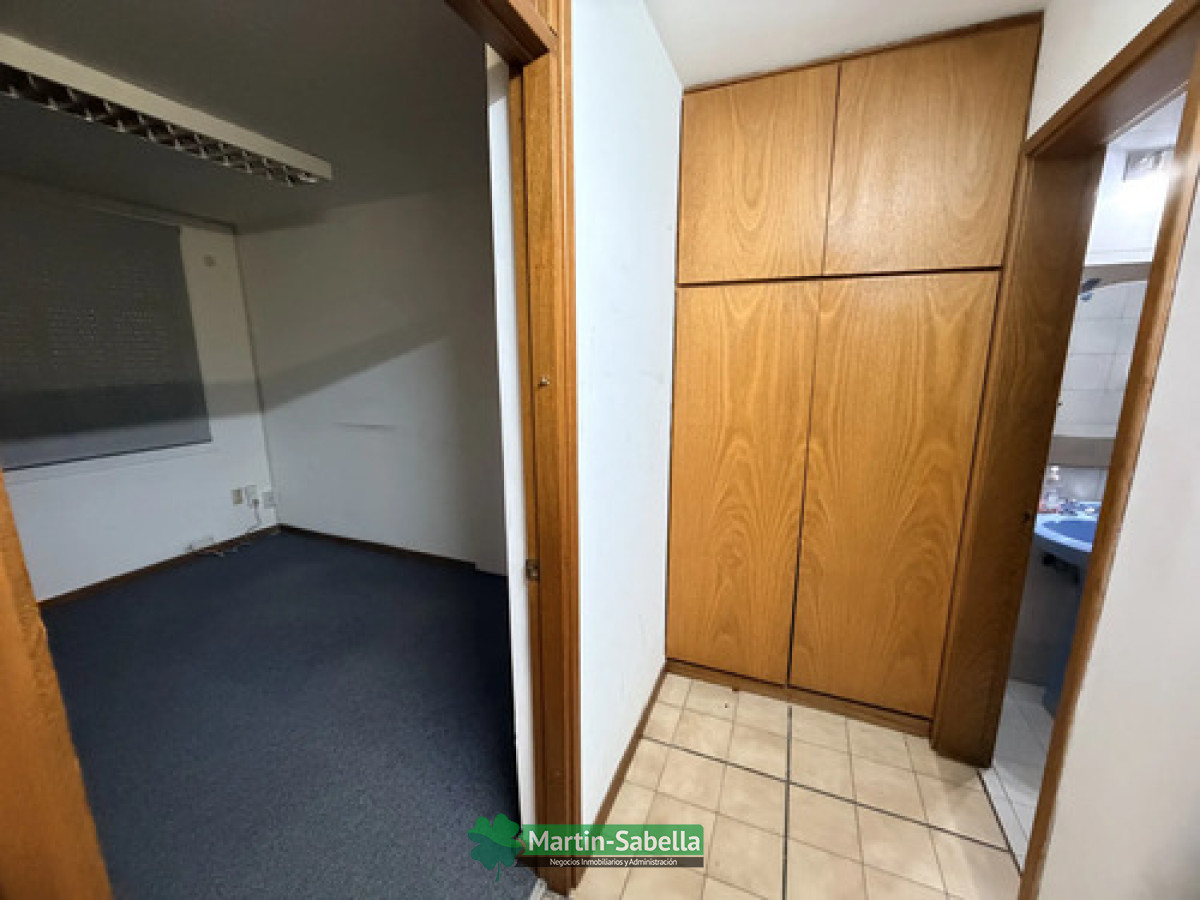 Local Comercial ID.683/Locales-en-alquiler-La-Comercial- - Locales en alquiler La Comercial 