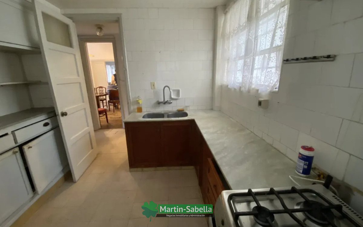 Local Comercial ID.483/Local-en-Alquiler--Pocitos- - Local en Alquiler - Pocitos 