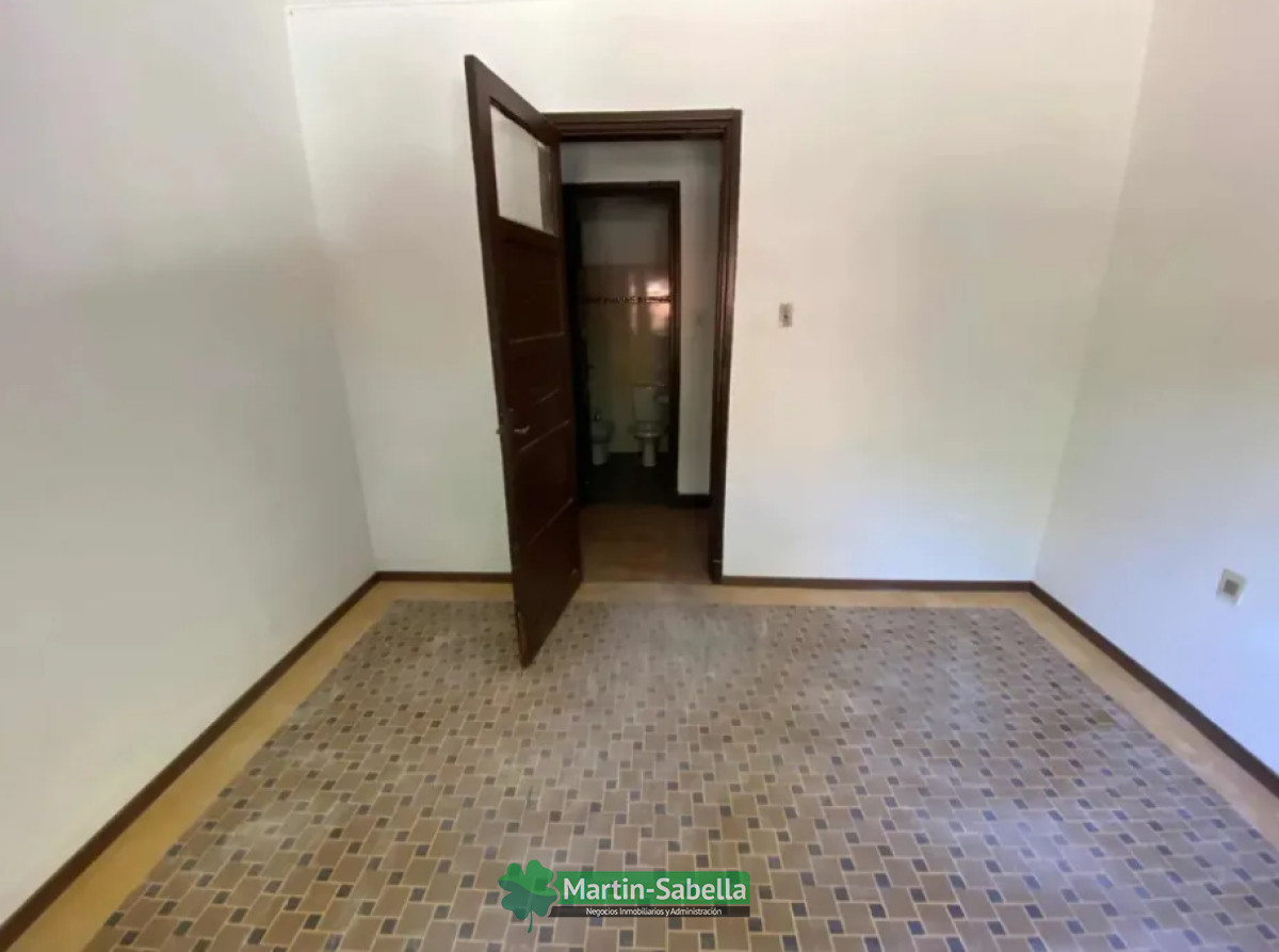 Local Comercial ID.167/Local-en-alquiler--Parque-Batlle- - Local en alquiler - Parque Batlle 