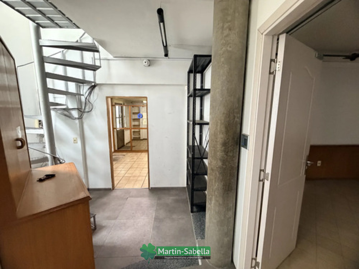 Local Comercial ID.683/Locales-en-alquiler-La-Comercial- - Locales en alquiler La Comercial 