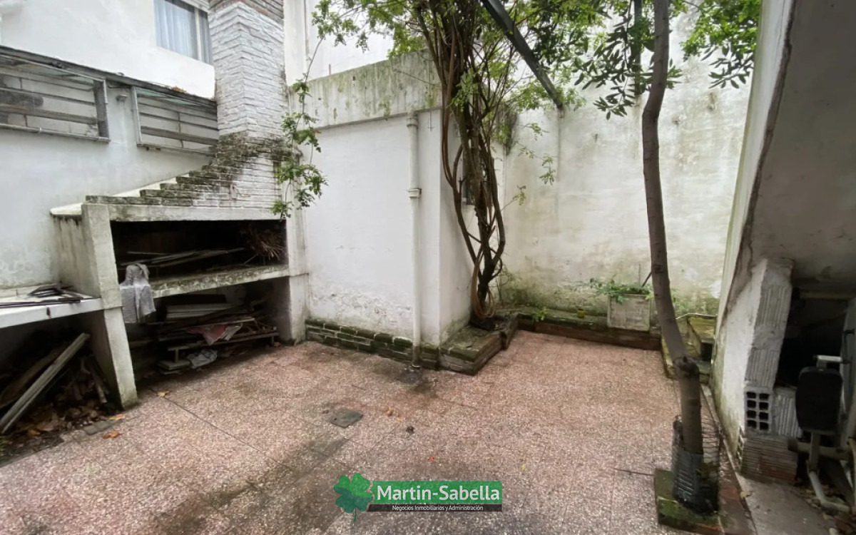Local Comercial ID.483/Local-en-Alquiler--Pocitos- - Local en Alquiler - Pocitos 