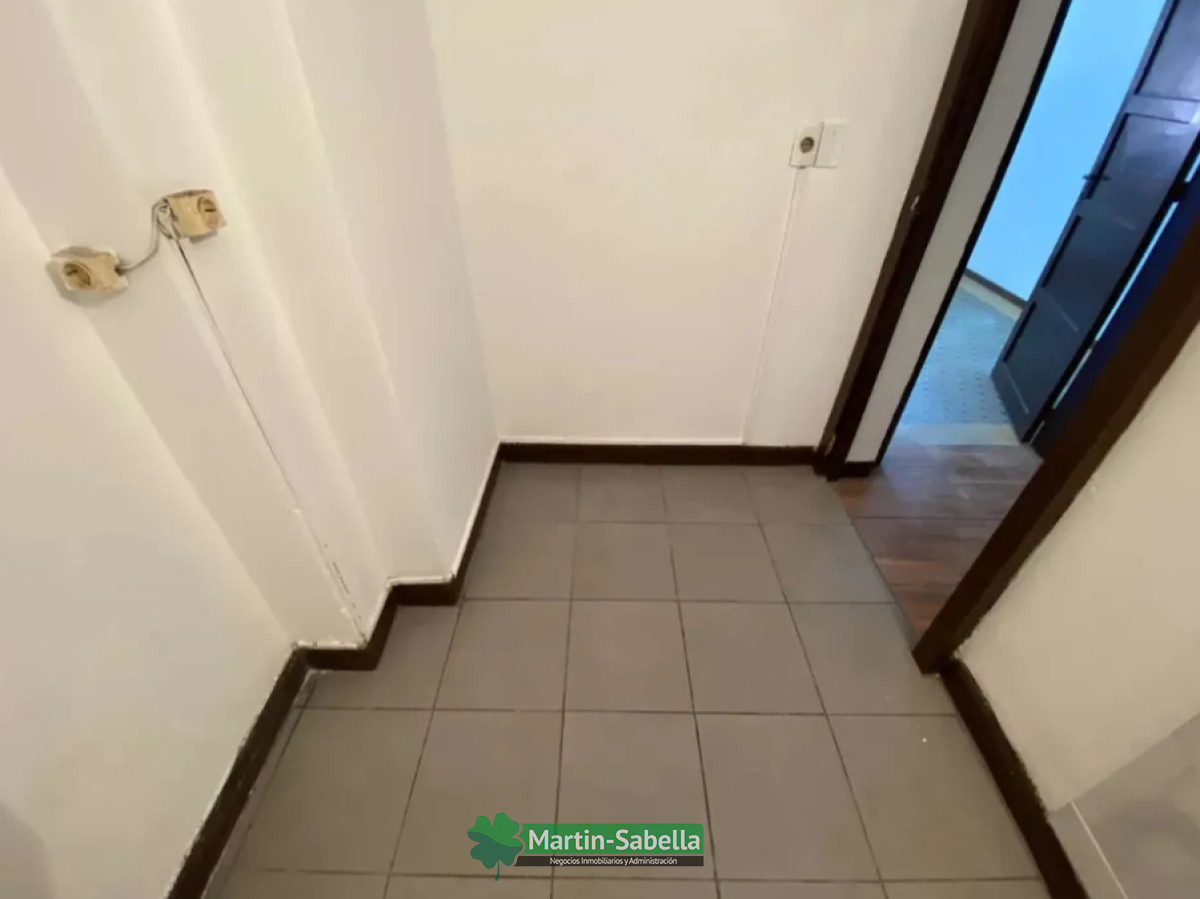 Local Comercial ID.167/Local-en-alquiler--Parque-Batlle- - Local en alquiler - Parque Batlle 