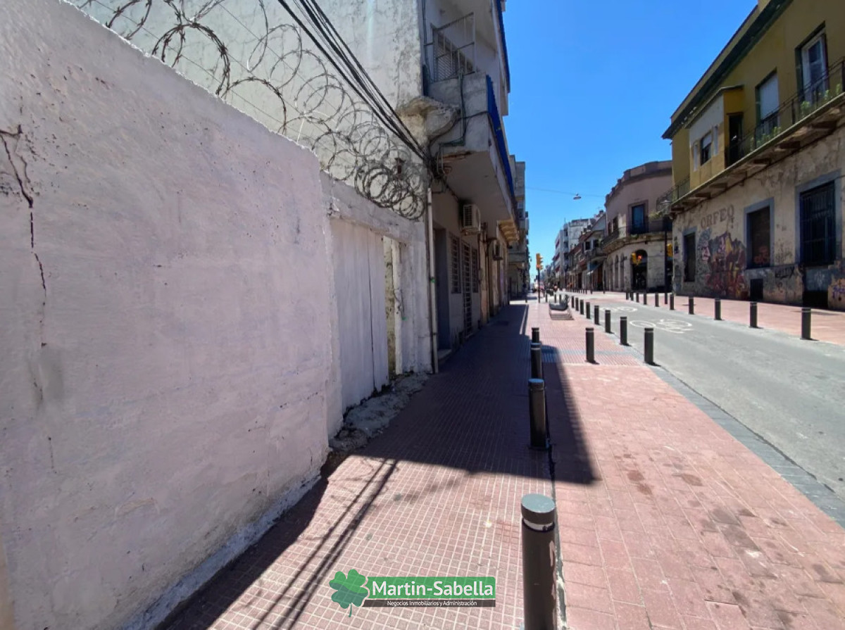 Terreno ID.361/Terreno-en-alquiler--Ciudad-Vieja- - Terreno en alquiler - Ciudad Vieja 