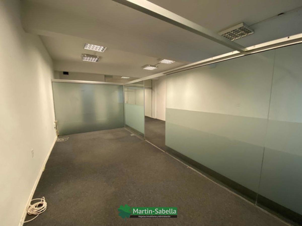 Oficina ID.72/Local-en-alquiler--Centro- - Local en alquiler - Centro 