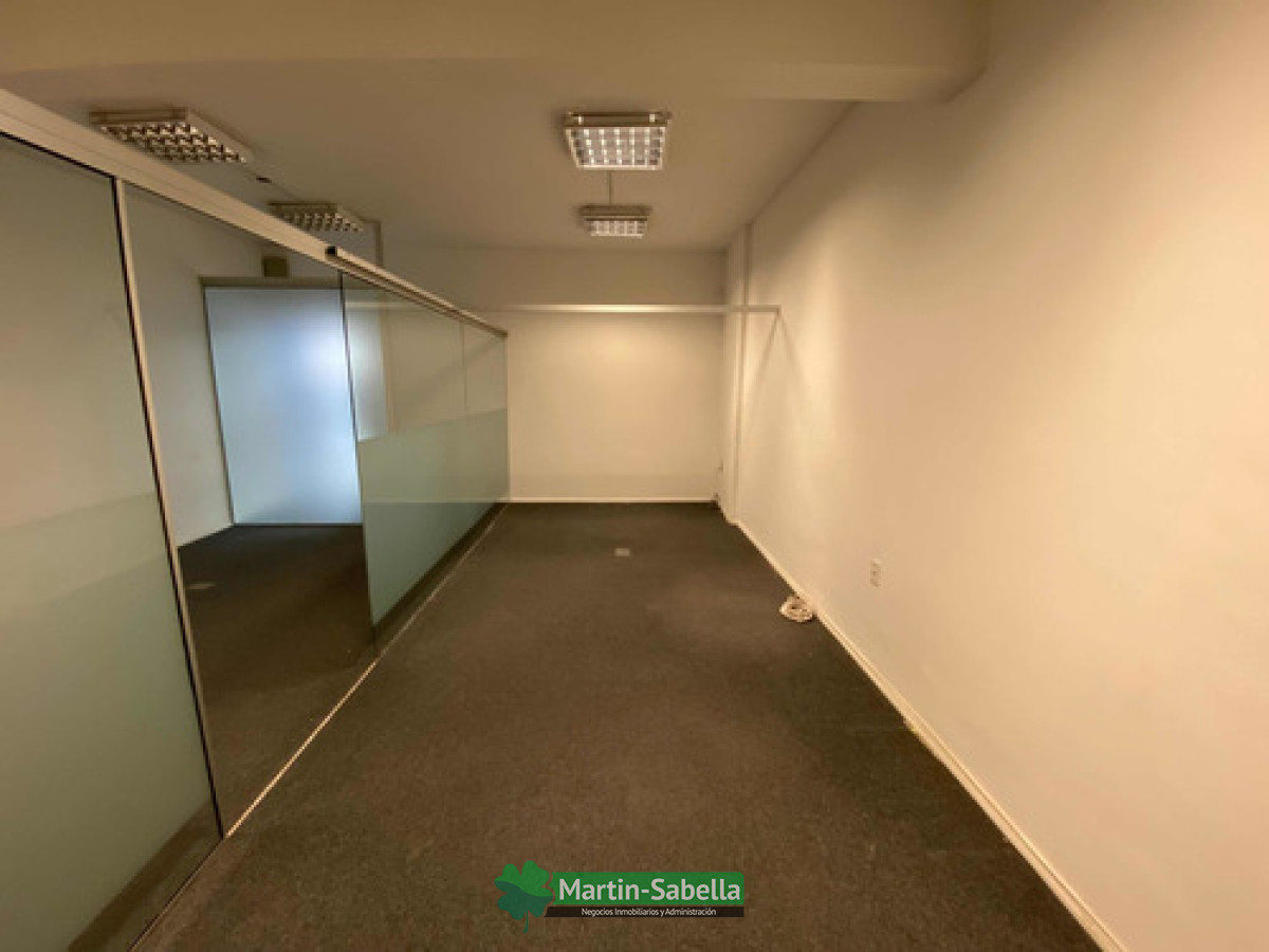 Oficina ID.72/Local-en-alquiler--Centro- - Local en alquiler - Centro 