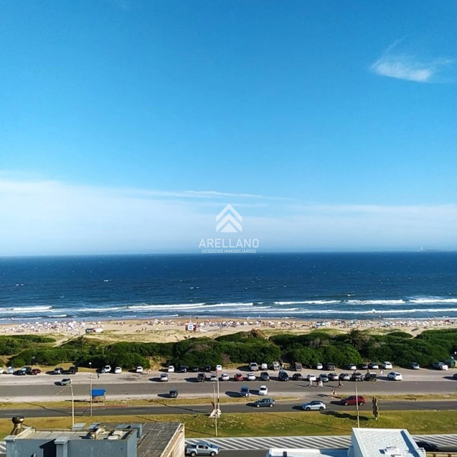 Apartamento ID.4952 - Venta Apartamento 3 Dormitorios mas dependencia playa Brava