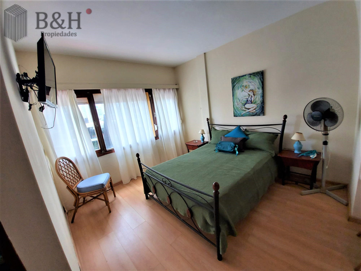 Apartamento ID.7154 - Se vende amplio monoambiente Playa Mansa