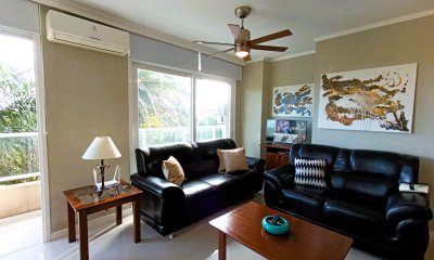 Venta apartamento 1 dormitorio con piscina terraza  parrillero garage