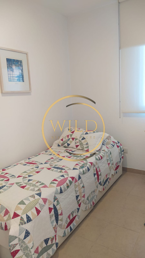 Apartamento ID.2412 - Venta Apartamento 3 Dormitorios mas dependencia playa Brava