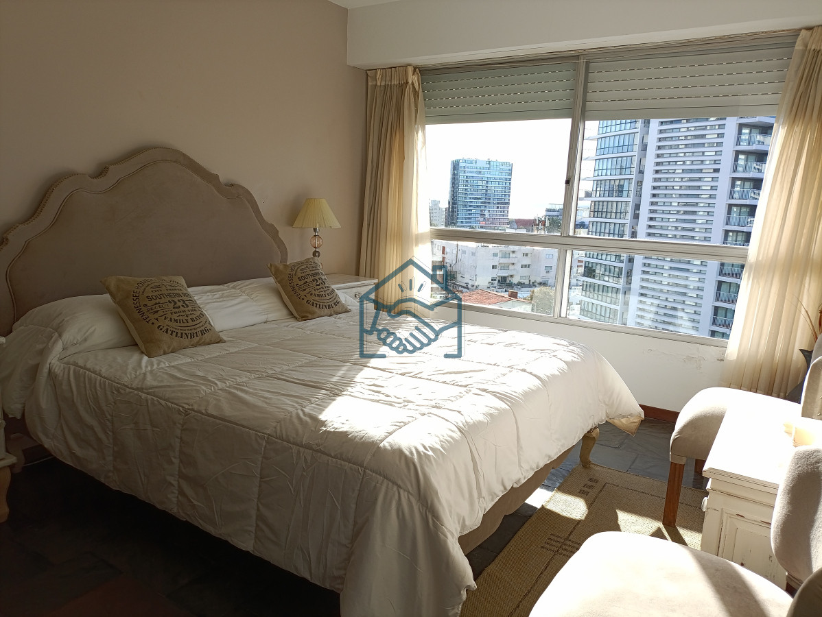 Apartamento ID.1399/Venta-apartamento-1-dormitorio-con-servicios-playa-brava - Venta apartamento 1 dormitorio con servicios playa brava