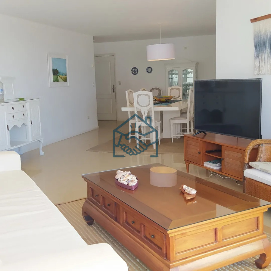 Apartamento ID.1389/Venta-Apartamento-3-Dormitorios-mas-dependencia-playa-Brava - Venta Apartamento 3 Dormitorios mas dependencia playa Brava