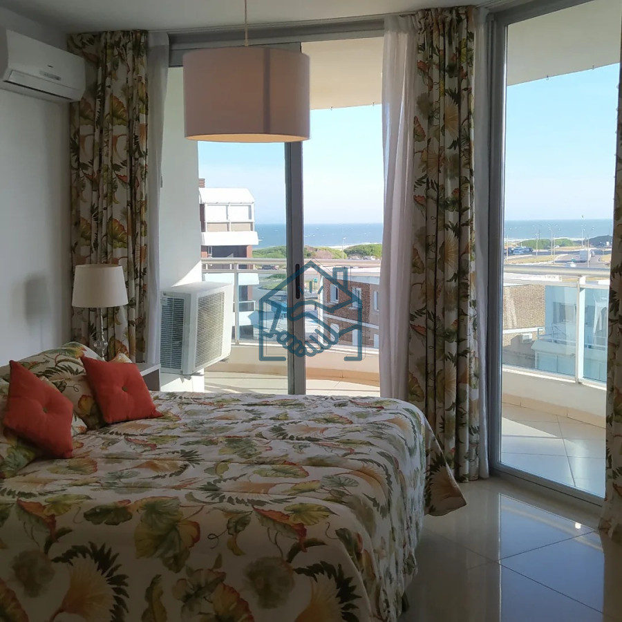 Apartamento ID.1389/Venta-Apartamento-3-Dormitorios-mas-dependencia-playa-Brava - Venta Apartamento 3 Dormitorios mas dependencia playa Brava