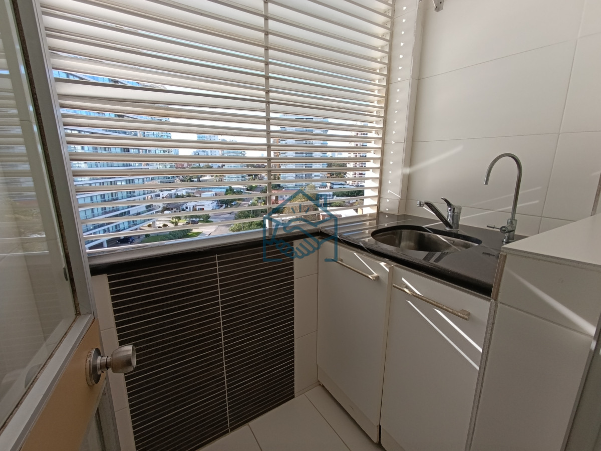 Apartamento ID.1399/Venta-apartamento-1-dormitorio-con-servicios-playa-brava - Venta apartamento 1 dormitorio con servicios playa brava