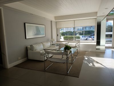 Apartamento ID.1399/Venta-apartamento-1-dormitorio-con-servicios-playa-brava - Venta apartamento 1 dormitorio con servicios playa brava