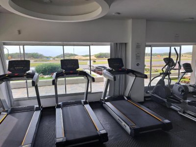 Apartamento ID.1399/Venta-apartamento-1-dormitorio-con-servicios-playa-brava - Venta apartamento 1 dormitorio con servicios playa brava