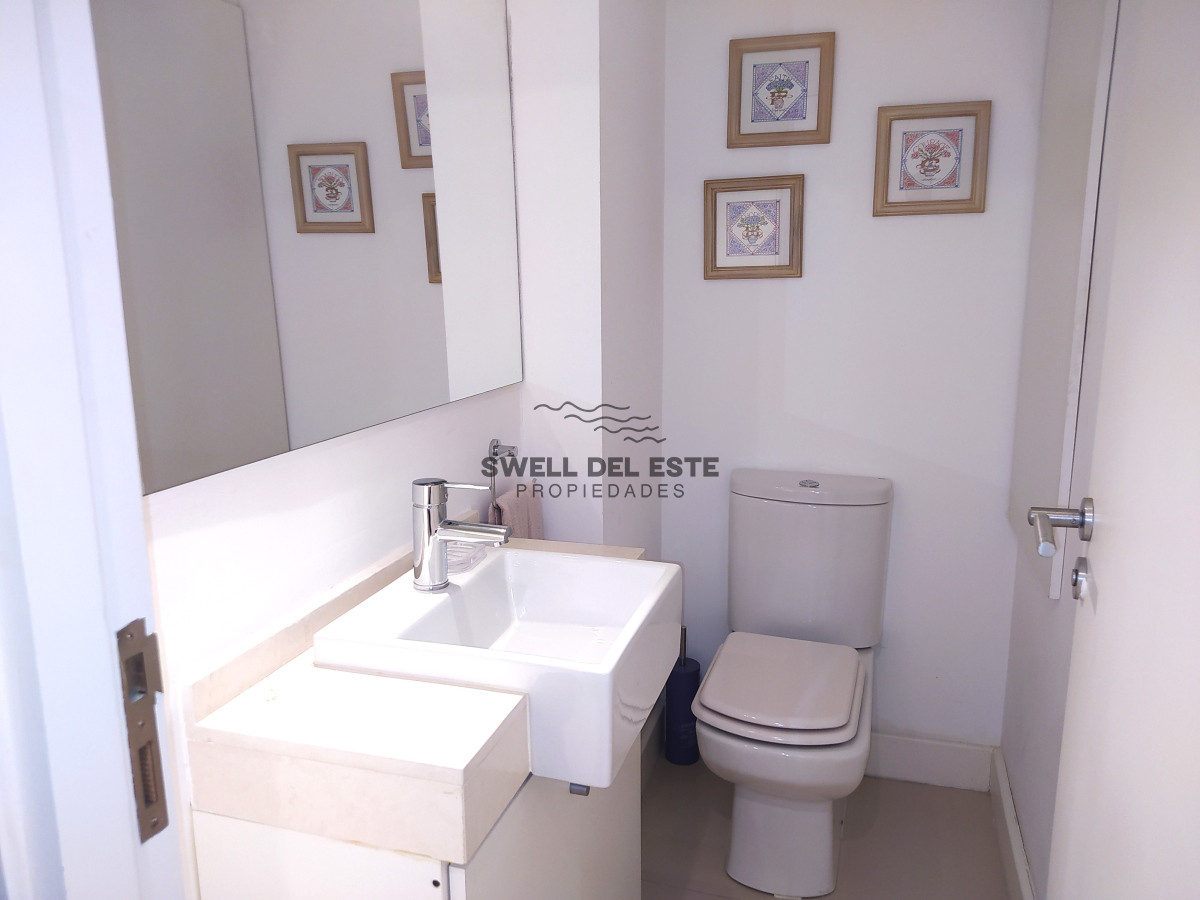 Apartamento ID.118 - Venta Apartamento 2 Dormitorios garaje y servicios Edificio Unique