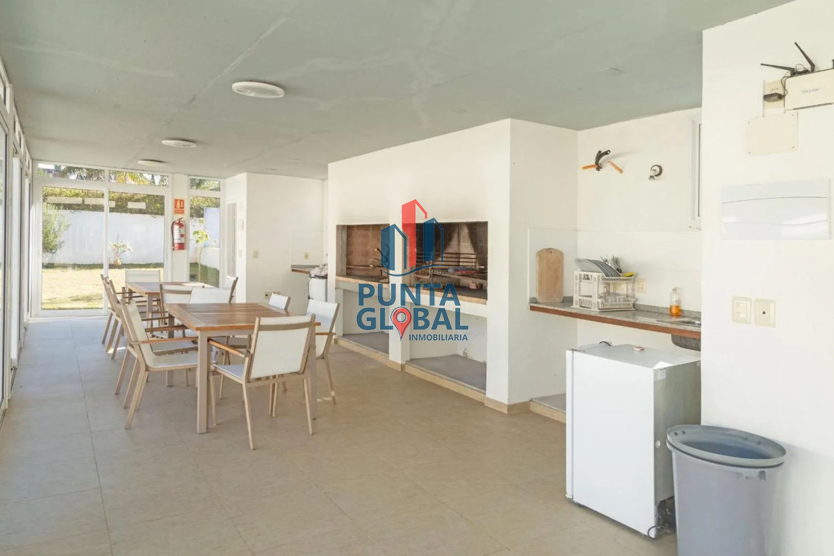 Apartamento ID.262 - Venta apartamento 1 dormitorio con piscina terraza  parrillero garage