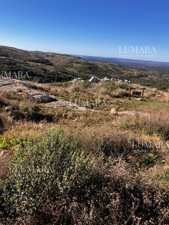 Chacra ID.3241 - VENTA CHACRA 5 HAS SIERRAS CARAPE CON ARROYO