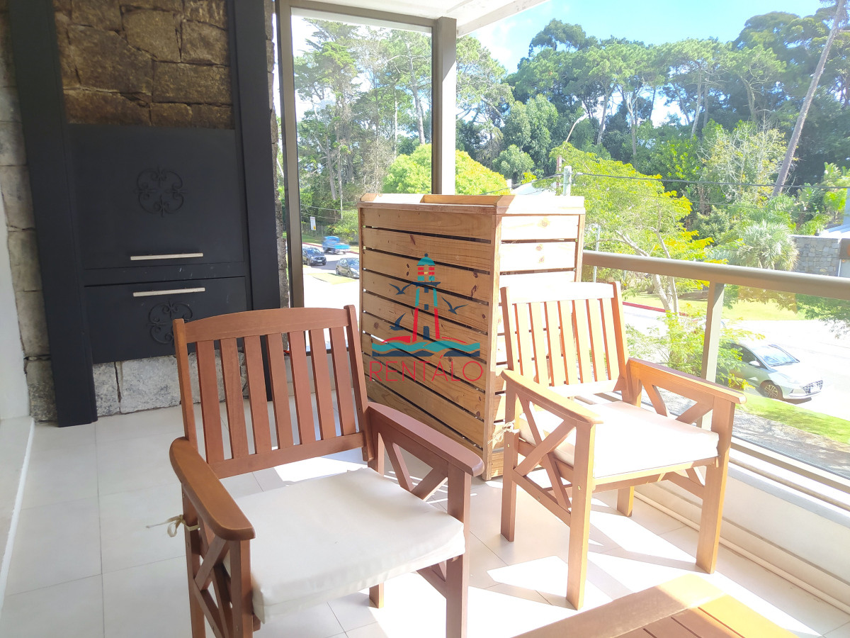Apartamento ID.572 - Venta Apartamento 2 Dormitorios garaje y servicios Edificio Unique
