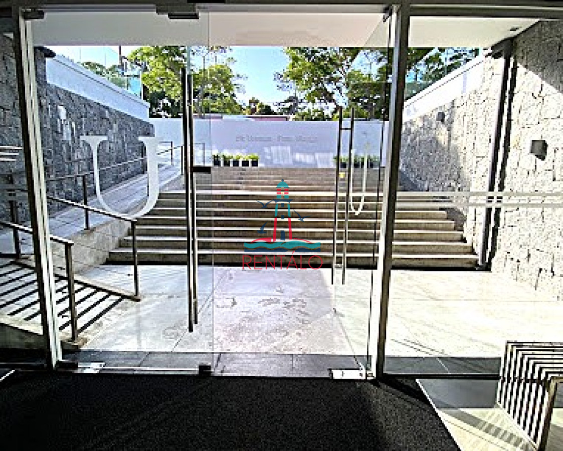 Apartamento ID.572 - Venta Apartamento 2 Dormitorios garaje y servicios Edificio Unique