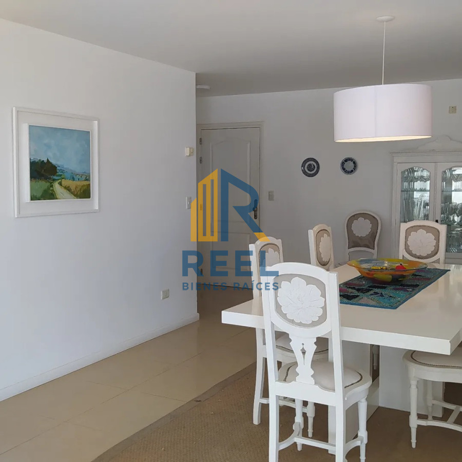 Apartamento ID.78 - Venta Apartamento 3 Dormitorios mas dependencia playa Brava