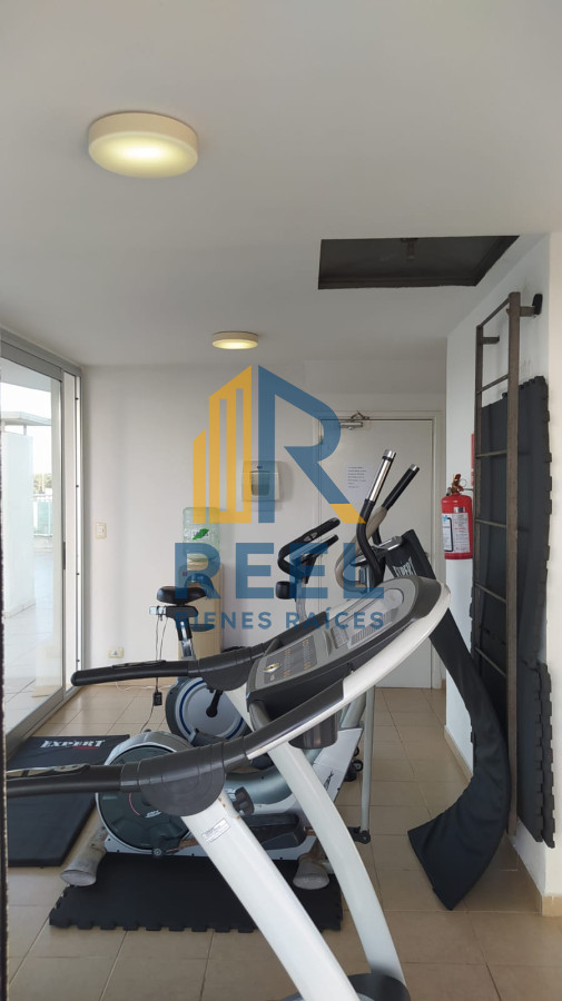Apartamento ID.78 - Venta Apartamento 3 Dormitorios mas dependencia playa Brava